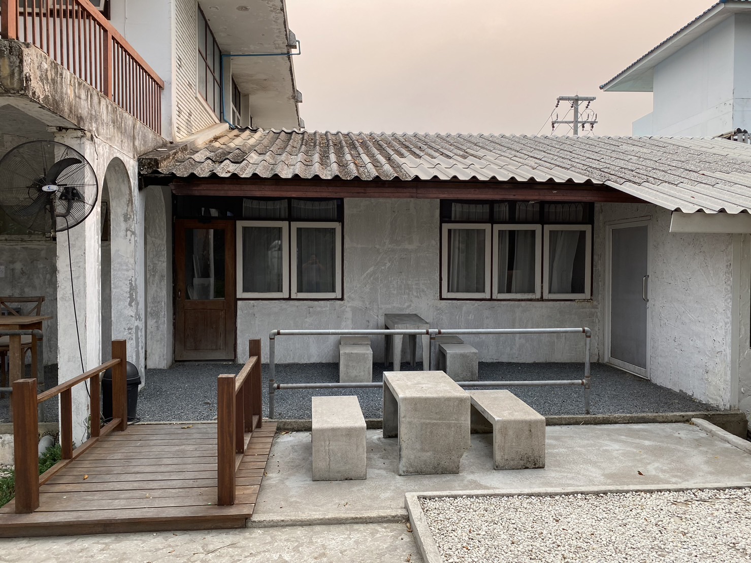 รับออกแบบคาเฟ่