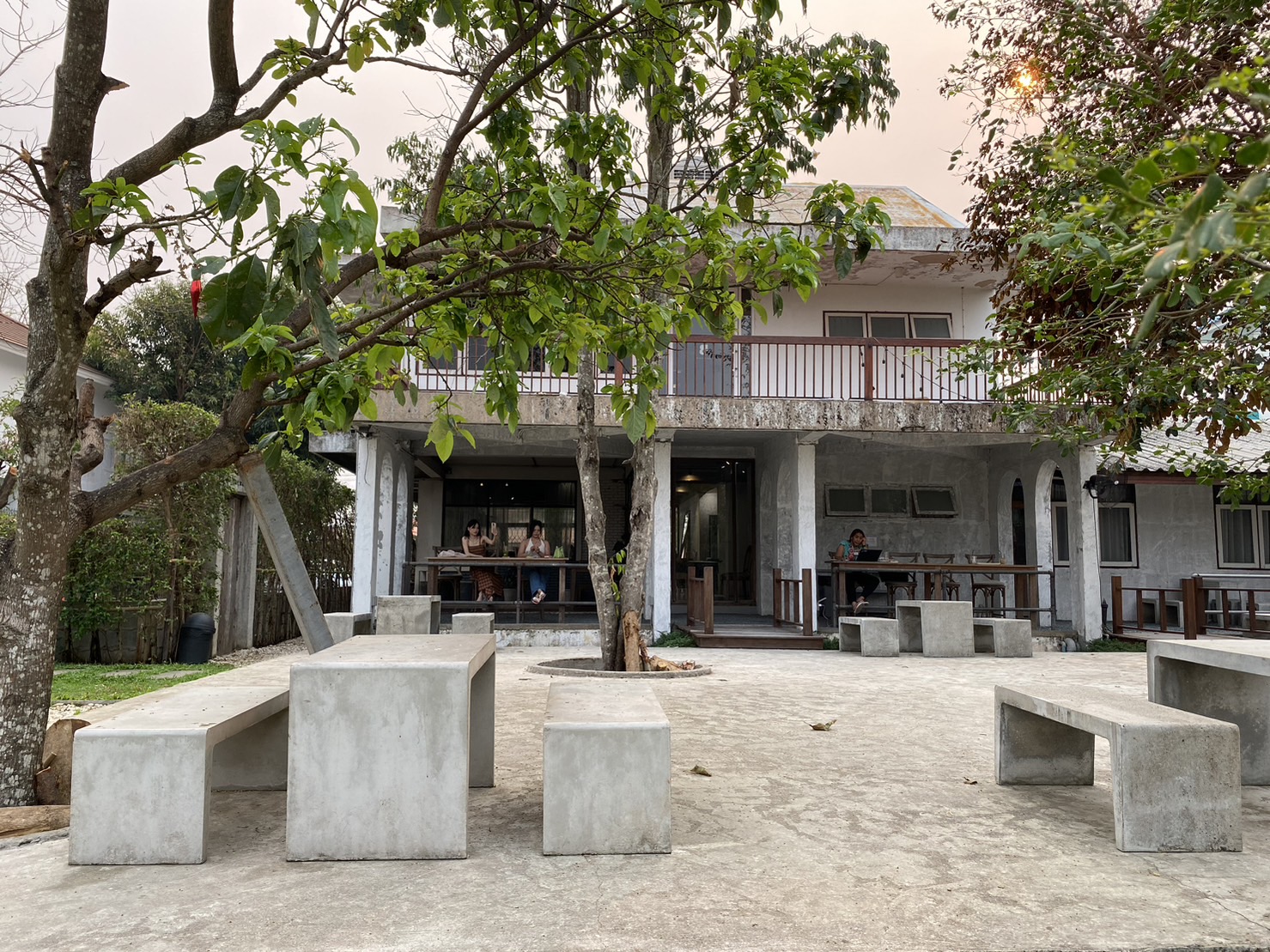 รับออกแบบคาเฟ่