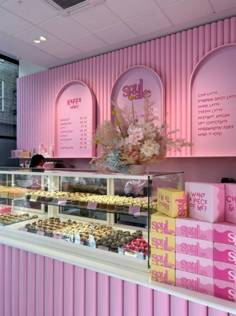 รับออกแบบร้านขนมหวาน